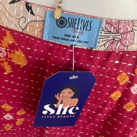 She Lives Beauty Pink Bird Kantha Butterfly Cinch Tie Reversible V-Neck Shirt - Picture 14 of 15